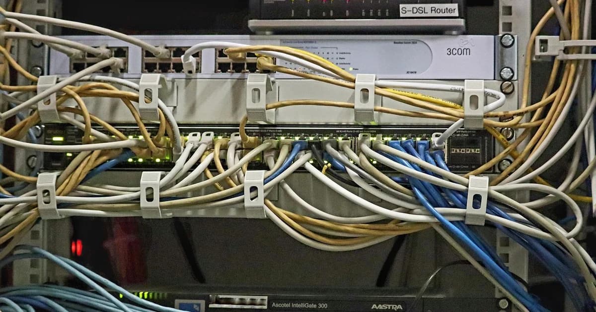 Network rack with bandwidth cabling